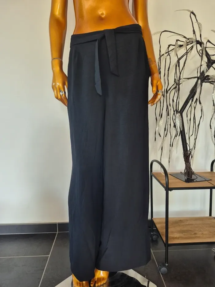 Pantalon Large avec ceinture et poches Noir Femme Taille 40/42