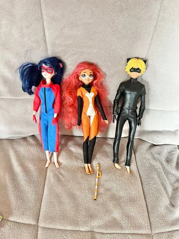 Ensemble poupée barbie miraculous