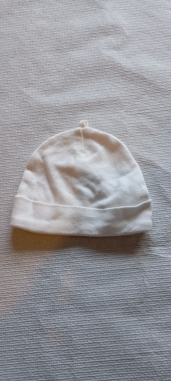 Bonnet - photo numéro 2