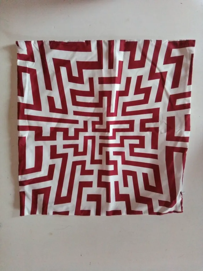 Lot de 8 taies coussin 45x45 géométrique bordeaux - photo numéro 4
