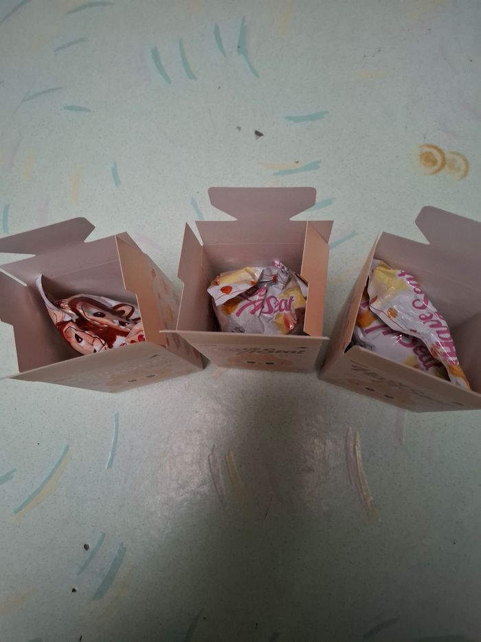 Lot de 3 labubu - photo numéro 2