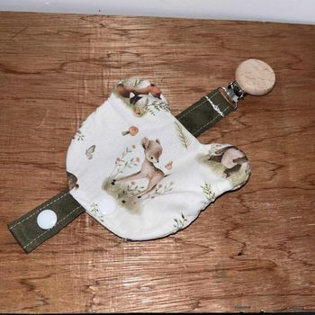 Attache tetine biche