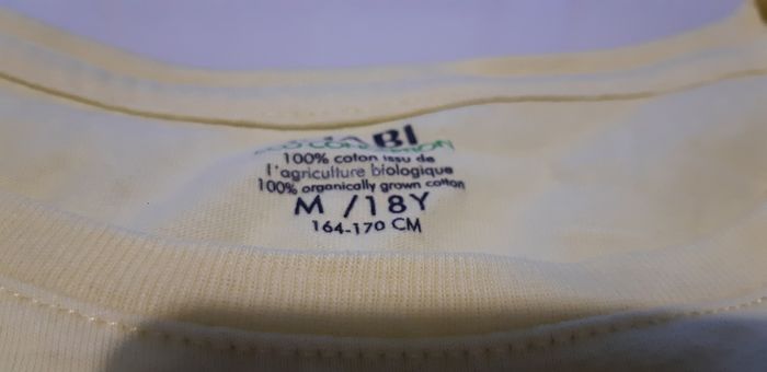 Tee-shirt femme taille M NEUF - photo numéro 3