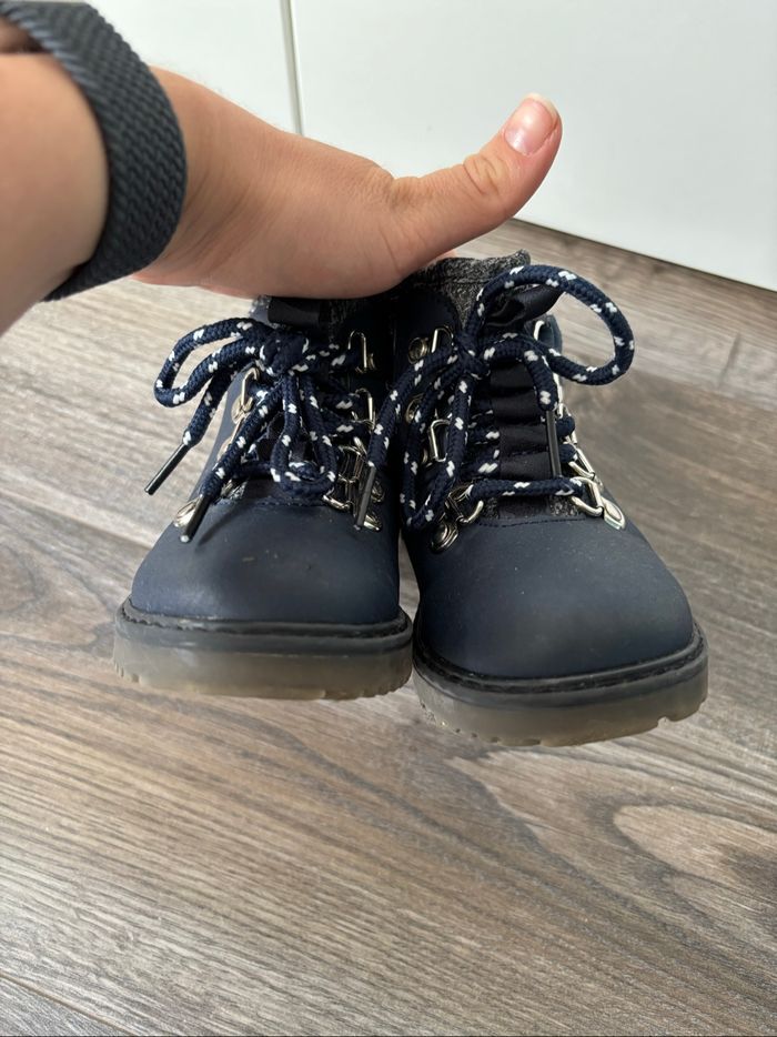 Bottines taille 25 - photo numéro 3