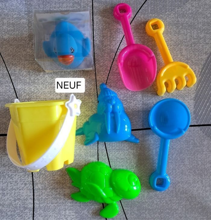 Ensemble assiettes et vaisselle NEUVES pour bébé - photo numéro 8