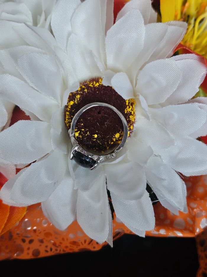 Bague avec sa pierre turquoise noire synthetisee - photo numéro 5