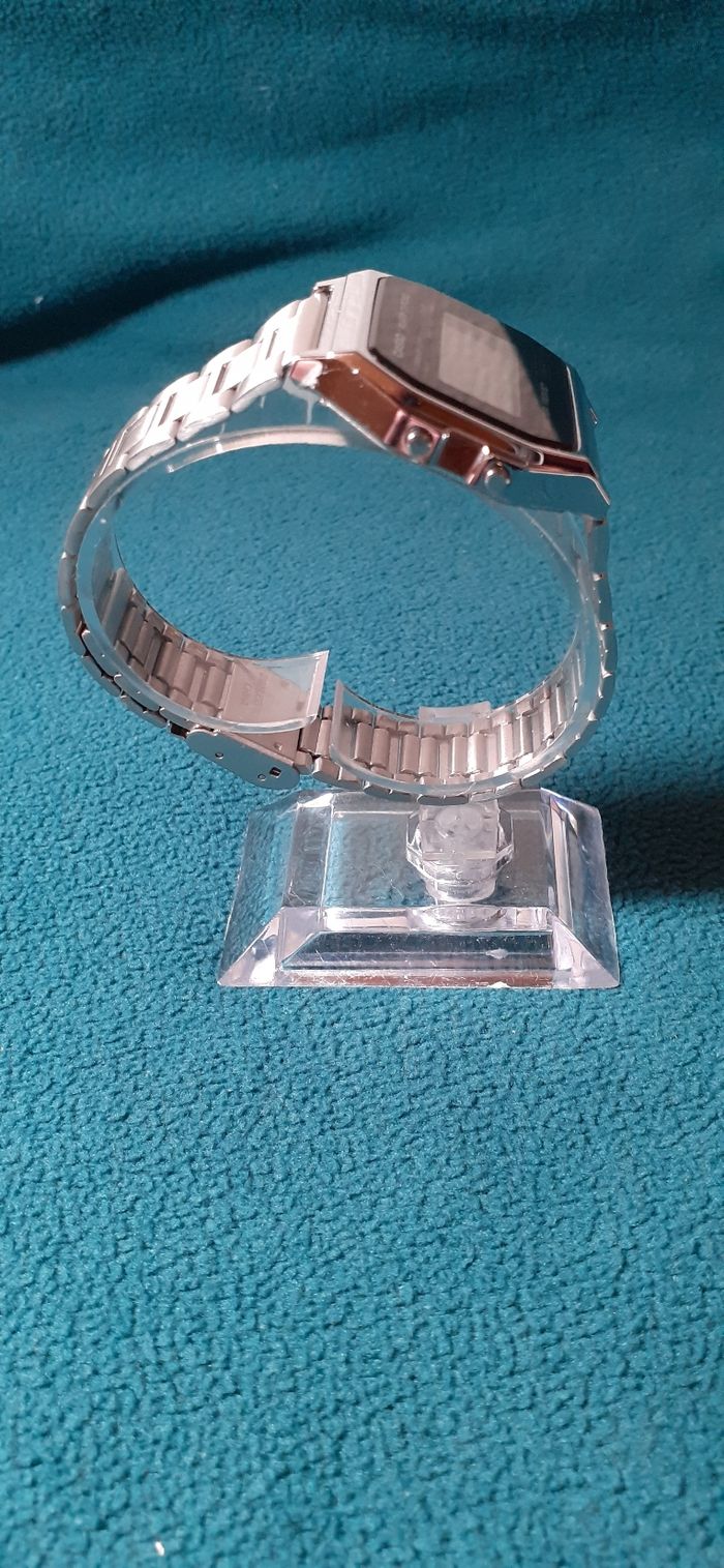 Montre Casio A-158WE custom simpson's - photo numéro 3