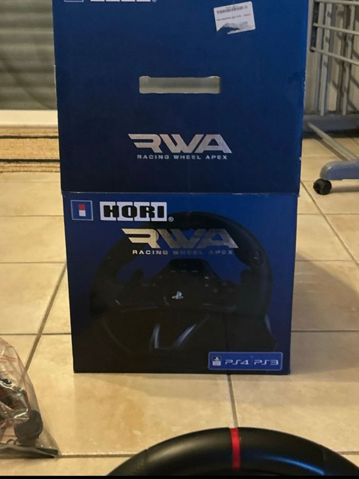 Volant Simulateur PS3-PS4 Hori(comme neuf ) - photo numéro 6