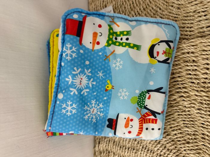 Mon tout premier livre en tissu Noël - photo numéro 2