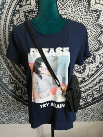 Tee-shirt marine imprimé photo fille flash avec écriture / creeks / (M)