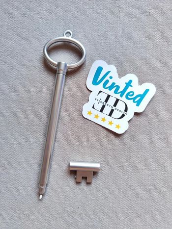 Stylo gel en forme de clé