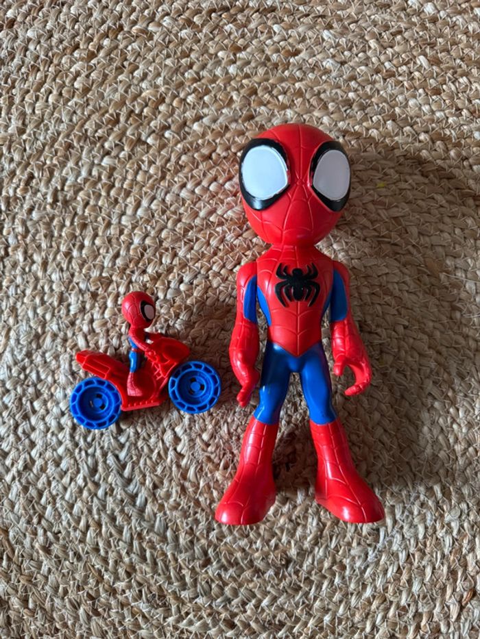 Lot figurines spidey