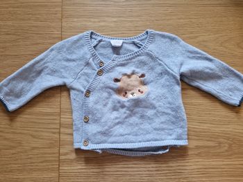 Pull cache cœur 3mois