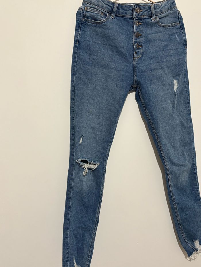 Jean  skinny à trous - photo numéro 2