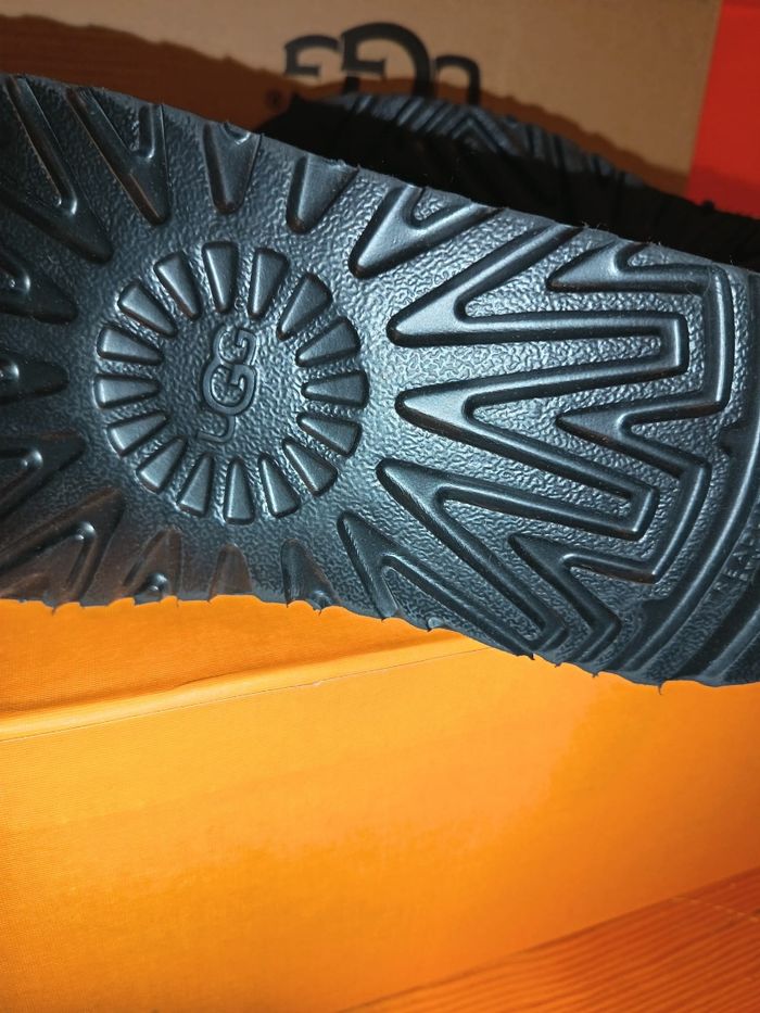 Chaussures neuf - photo numéro 2