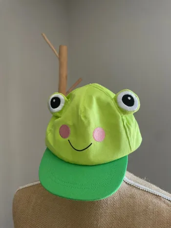 Casquette grenouille bébé