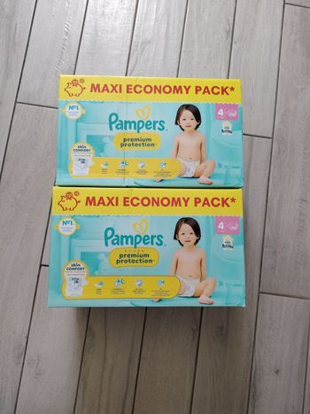 couches Pampers premium protection taille 4
