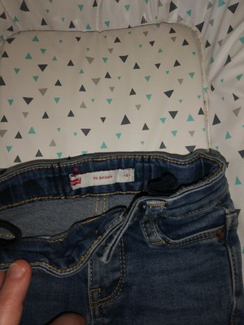 Jeans bleue effet usé enfant 2 ans