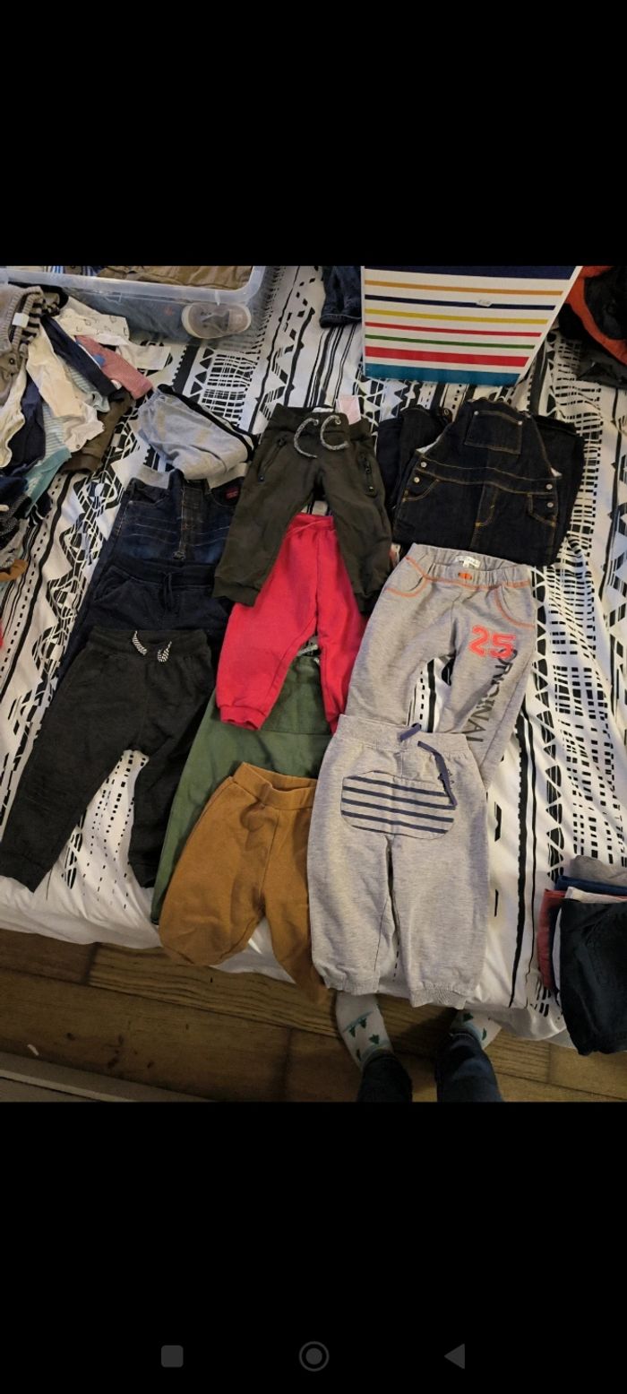 Gros lot vêtements garçon taille 18 mois - photo numéro 2