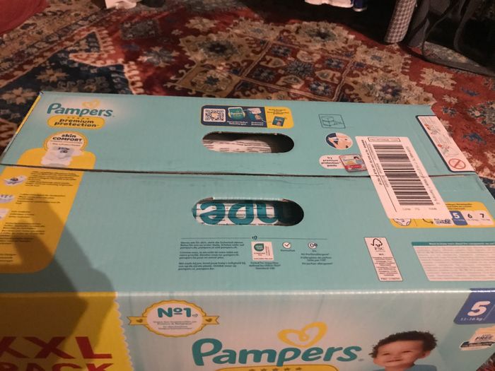 Neuf maxi xxl paquet de couches pampers premium protection taille 5 soit 92 couches culotte - photo numéro 2