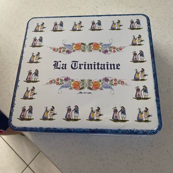 Boîte collection métal 23x23 x6 cm