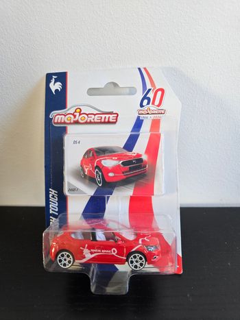 Citroën DS4 rouge majorette