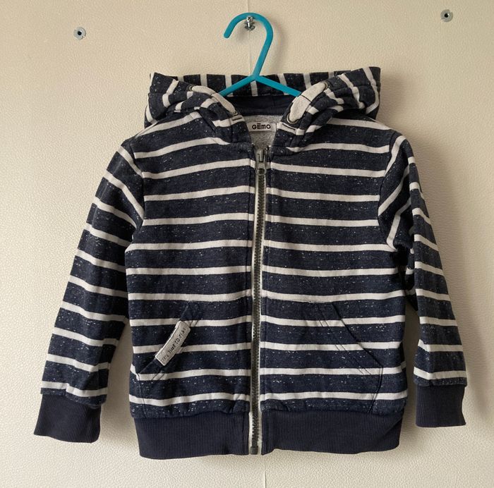 gilet zippé avec capuche