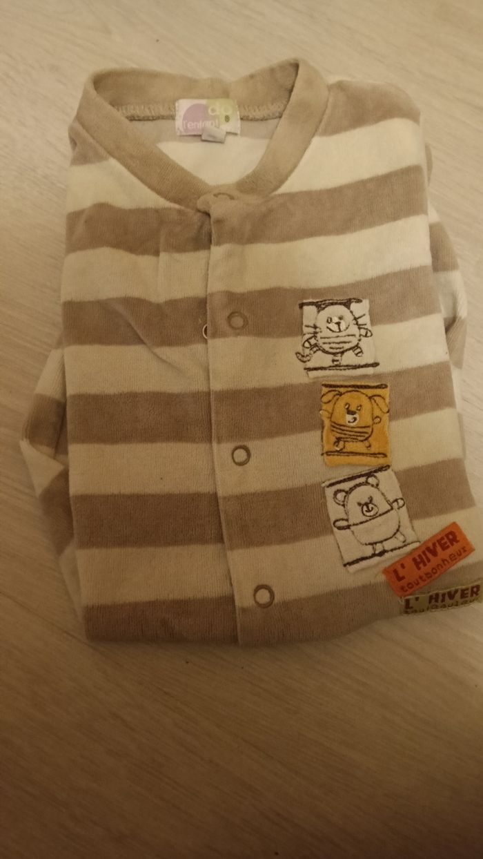 Lot 11 pyjamas velours 3 mois - photo numéro 2