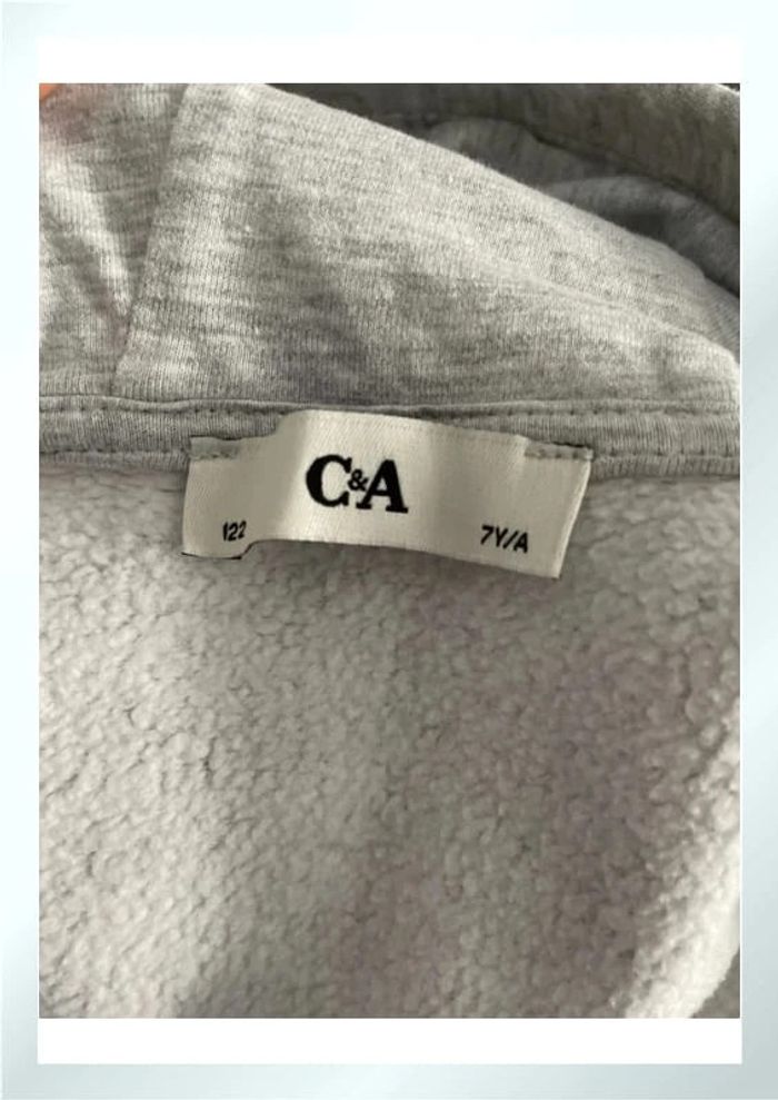 Gilet zippé à capuche 7 ans - photo numéro 3