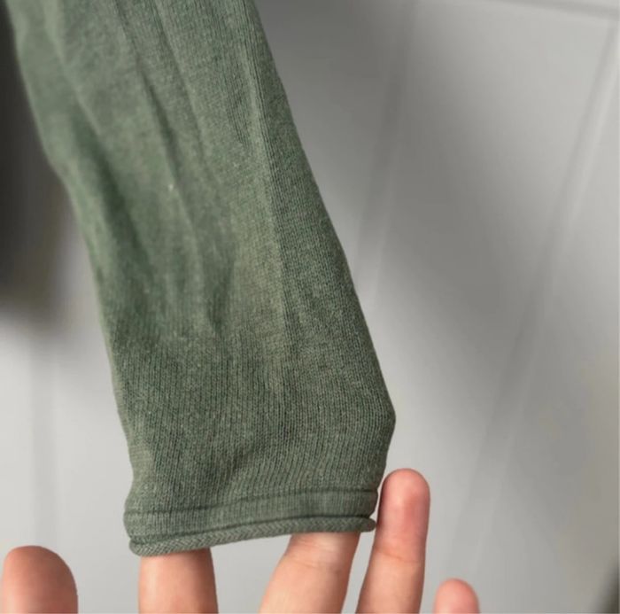 Pull vert col rond kiabi 8 ans - photo numéro 3