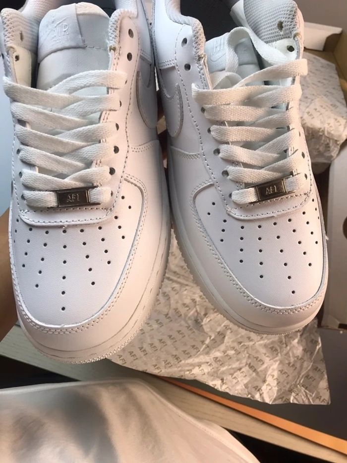 Nike Air Force 1 Low '07 Blanc - photo numéro 3