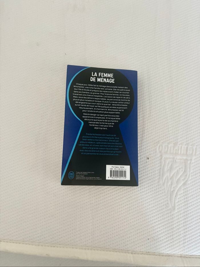 La femme de ménage - photo numéro 2