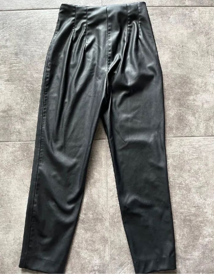 Pantalon simili Cuir Zara - photo numéro 3