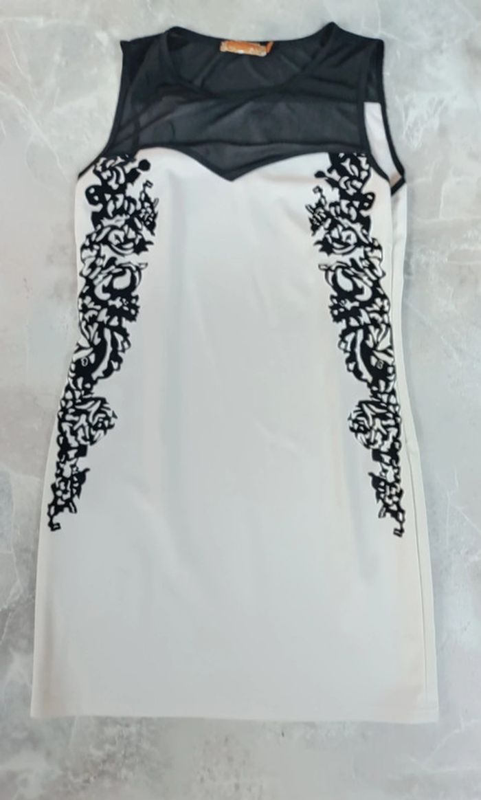 Robe élégante - photo numéro 3