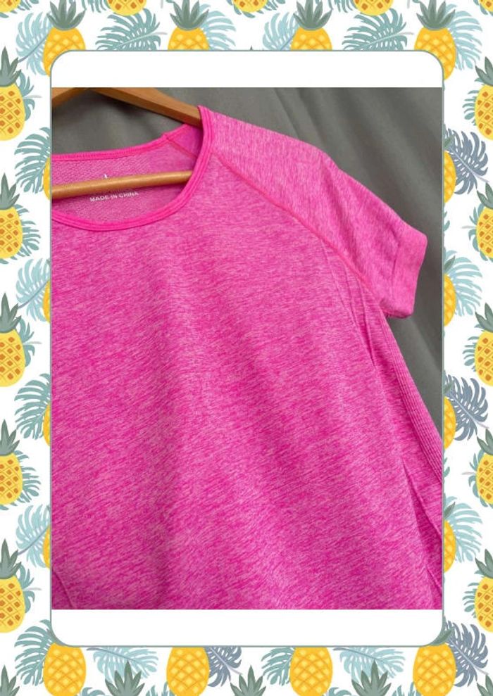 T-shirt de sport Neuf 🏀 Taille L - - photo numéro 2