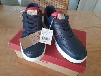 Basket neuve pointure 37 Levi's