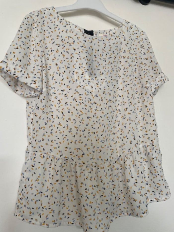 Blouse avec noeud ds le dos