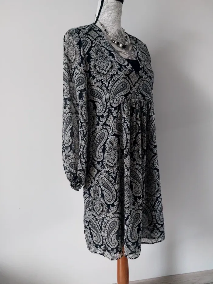 Robe fantaisie - photo numéro 3