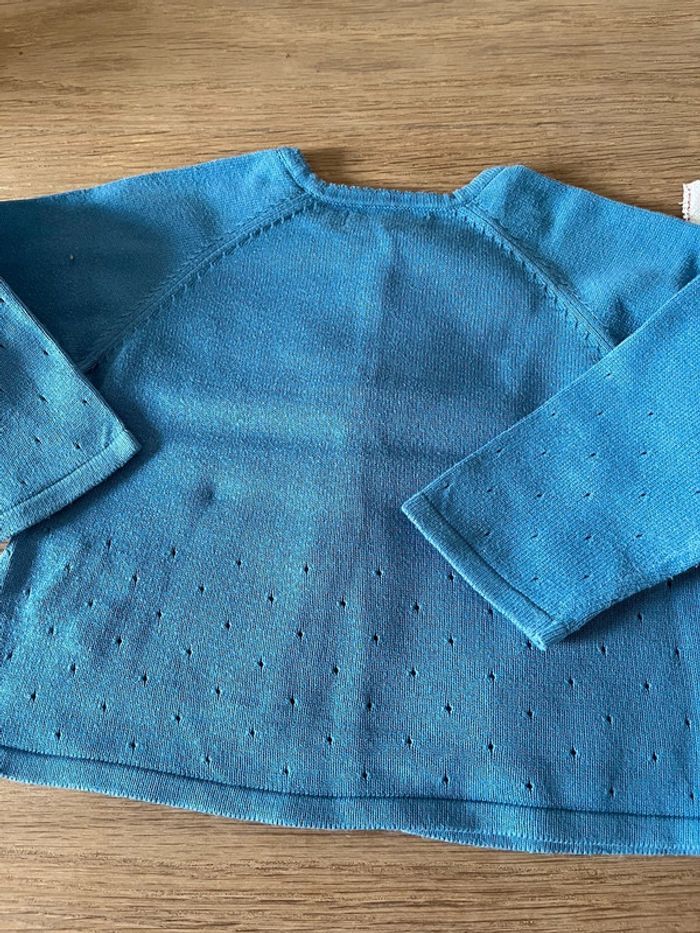 Lot cardigan et t-shirt 18m - photo numéro 4