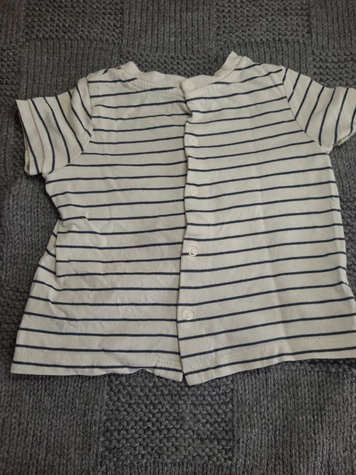 👶Tee-shirt taille 6mois-68cm👶 - photo numéro 2