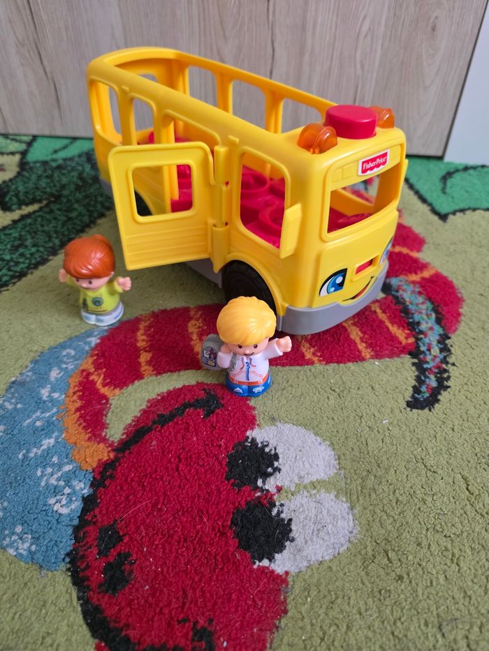 BUS SCOLAIRE FISHER PRICE LITTLE PEOPLE AVEC 2 FIGURINES - photo numéro 4