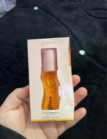 Huile a lèvre gisou