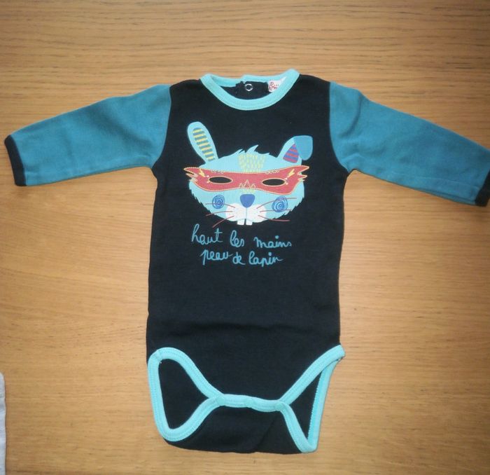 Bodies Dpam 3 mois 60cm motif lapin noir et couleurs