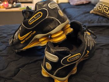 Nike shox R4 taille 45