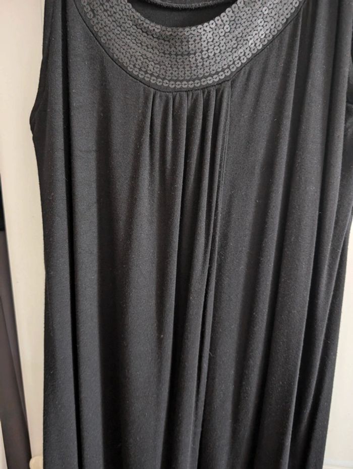 Robe noir - photo numéro 3