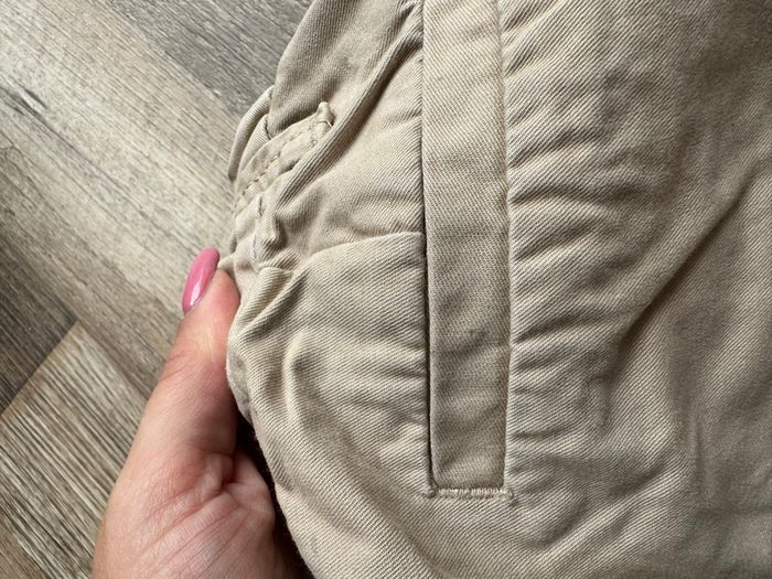 - Short Chino Kiabi       - 5 ans - Très bon état, mini tache - photo numéro 3