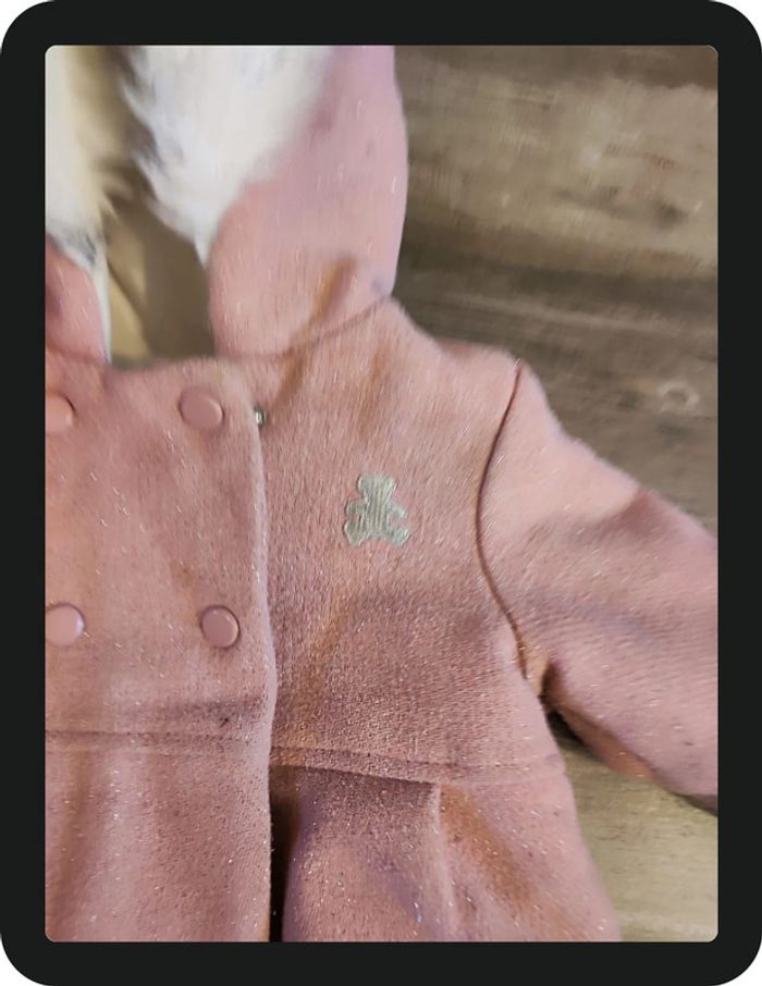 Manteau avec capuche fourrure rose Lulu castagnette Taille 24 mois - photo numéro 2