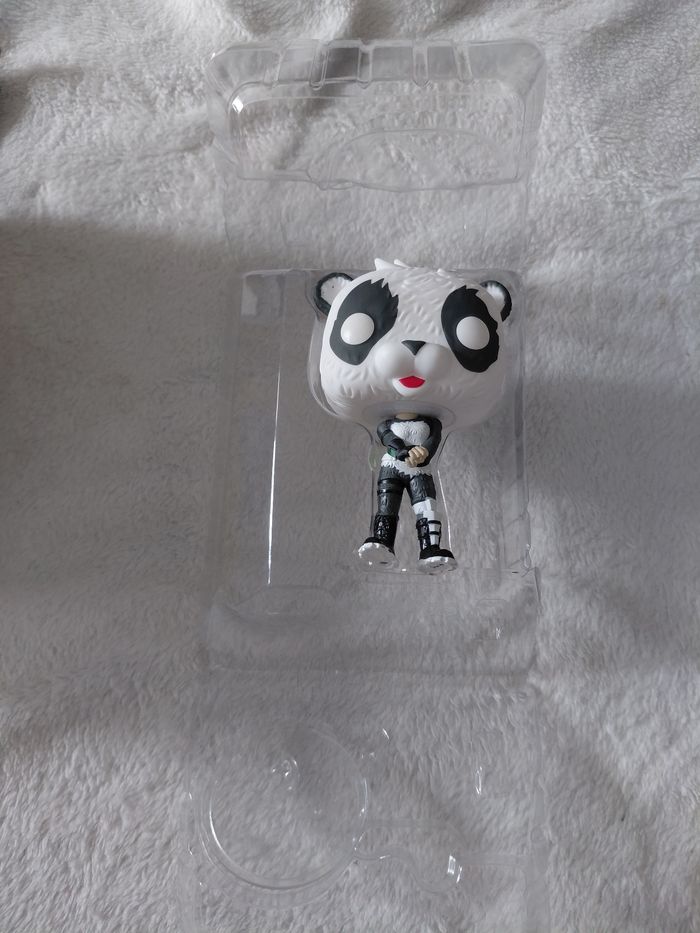 Figurine POP N°515 Fortnite P.A.N.D.A. Team Leader. - photo numéro 3
