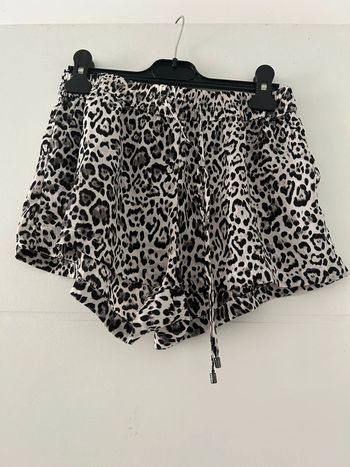 Short pyjama