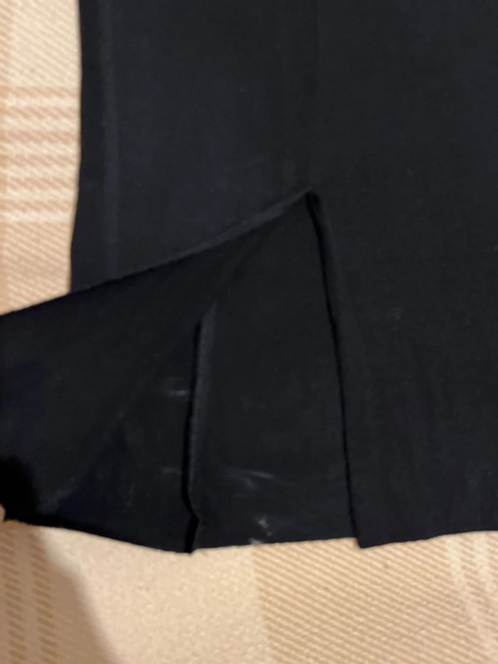 Superbe robe noire M/L épaules dénudées - photo numéro 9